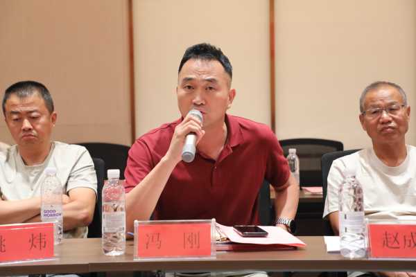 2025年疆内校友工作座谈会_668A4927.JPG