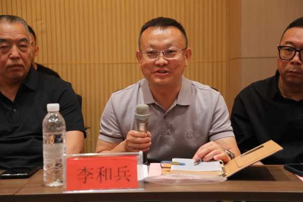 2025年疆内校友工作座谈会_668A4830.JPG