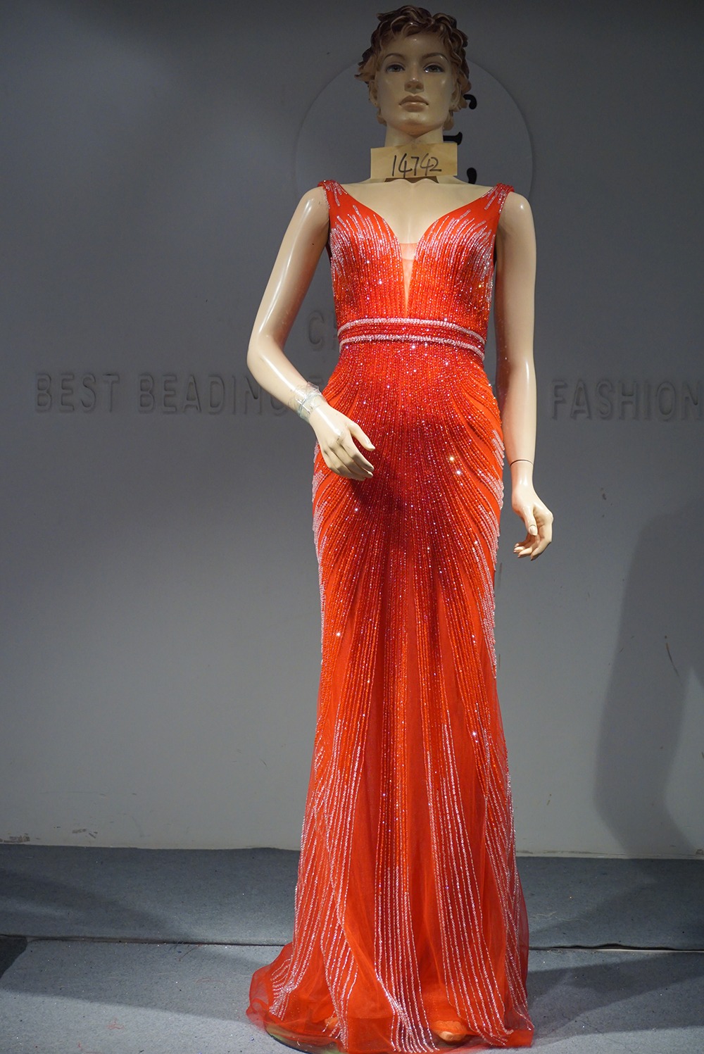 baisite_14742red.JPG