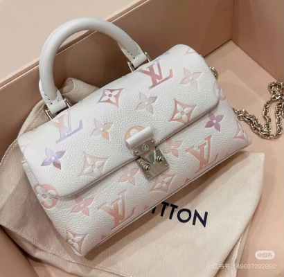 小财神精品_1#LV Nano Madeleine 手袋.jpg