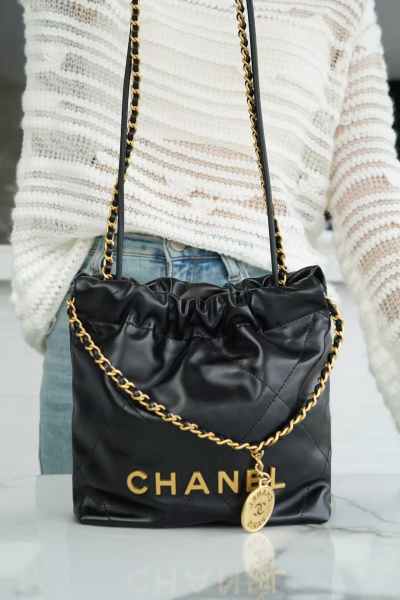 小财神精品_0chanel 23s 22mini bag 黑金.jpg