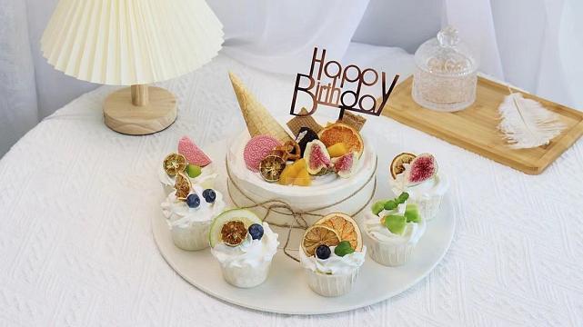 安妮贝可_88e58178c5a2f25b1de3c7f633d57133.jpg