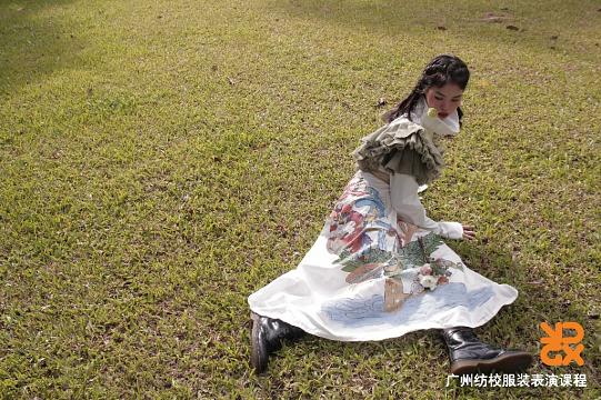 服装表演资源库_新中式摄影训练
