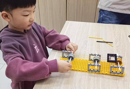 11119001_17410912246836p3Fb.jpg