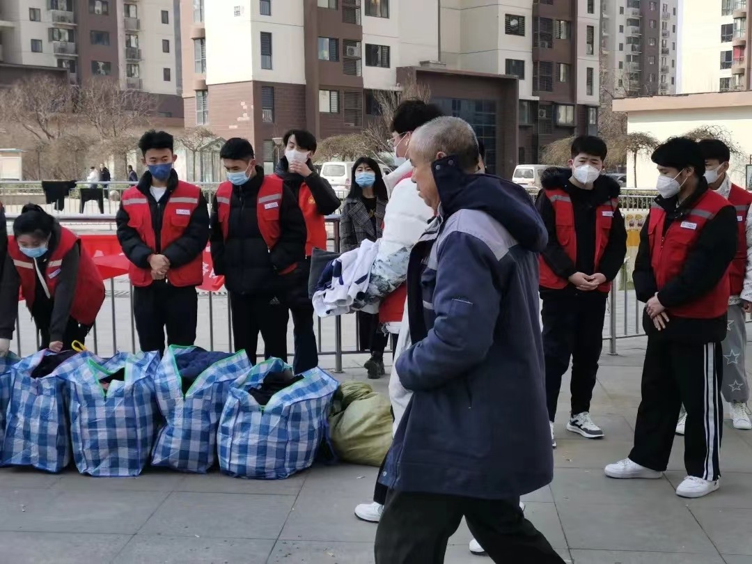 青年志愿者协会部分活动合影_7348dc8c8a8cf375e226e1b9e7ce39b.jpg